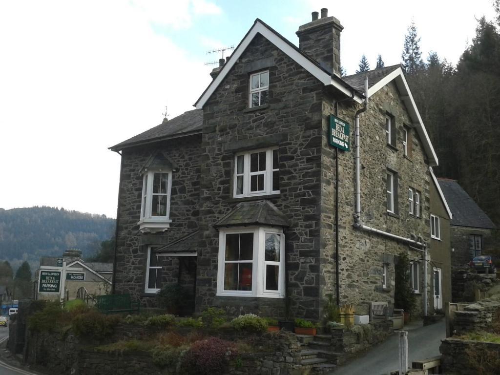 Bryn Llewelyn Bed & Breakfast Betws-y-Coed Bagian luar foto